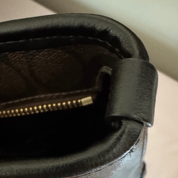 Coach City ZipTote -  Black and Brown Signature Canvas with gold hardware EUC - Picture 13 of 13